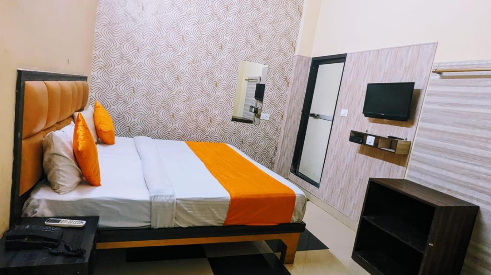 Hotel Jee, Varanasi Luaran gambar